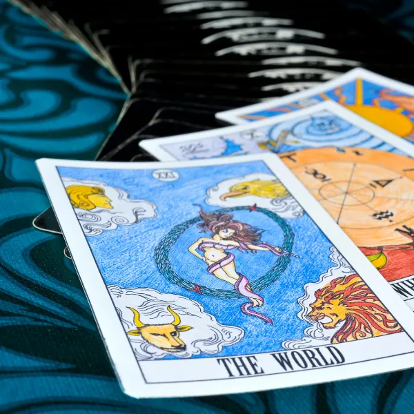 Ο Κόσμος κάρτα ταρώ σημασία και ερμηνεία