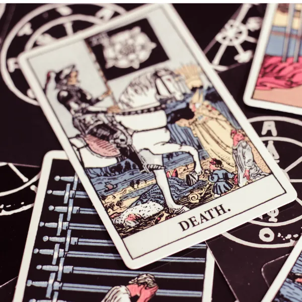 Ο Θάνατος κάρτα ταρώ σημασία και ερμηνεία