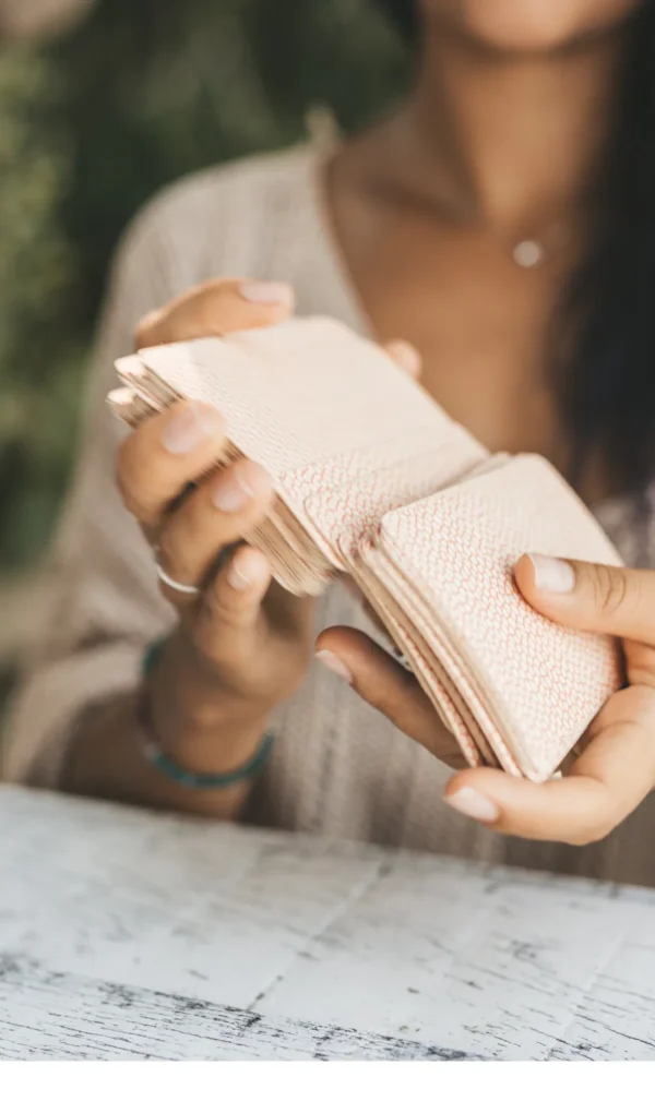 Τέσσερα κούπα κάρτα ταρώ σημασία και ερμηνεία