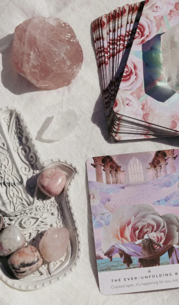 Τρία κούπα κάρτα ταρώ σημασία και ερμηνεία